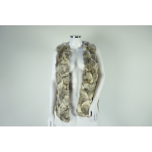 1250 - A selection of fur scarves and a fur gilet