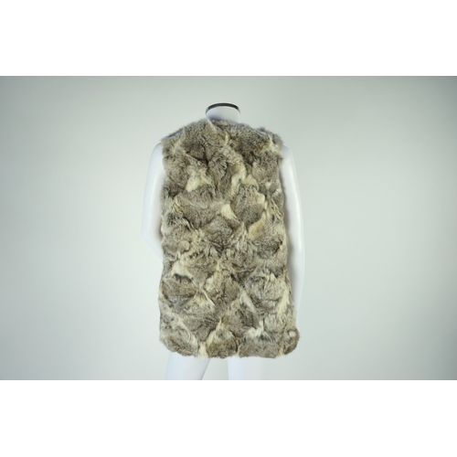 1250 - A selection of fur scarves and a fur gilet