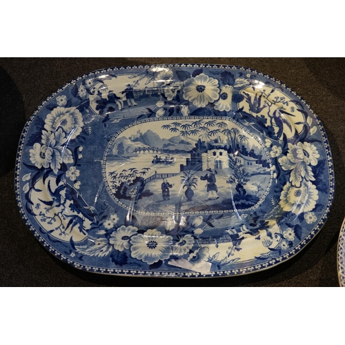 1354 - A Victorian blue and white 'Chinese Floral Pot' pattern meat plate, 42cm, two matching dinner plates... 