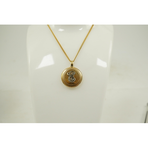 190 - An early to mid 20th century 15ct gold and rose cut diamond cluster set circular 'initial' locket, d... 