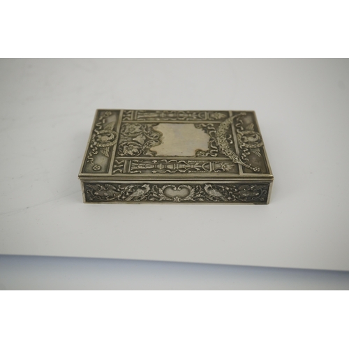 51 - An early 20th century Russian 84 zolotnik silver embossed rectangular box, master V. Pivkin, with hi... 