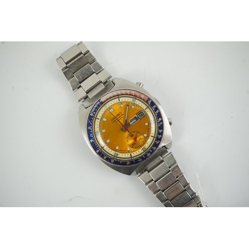 94 - A gentleman's 1970's? stainless steel Seiko Pogue Chronograph automatic wrist watch, with yellow dia... 