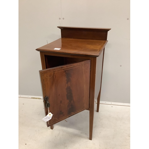 1023 - An Edwardian mahogany bedside cabinet on square tapered legs, width 42cm, depth 41cm, height 83cm. C... 