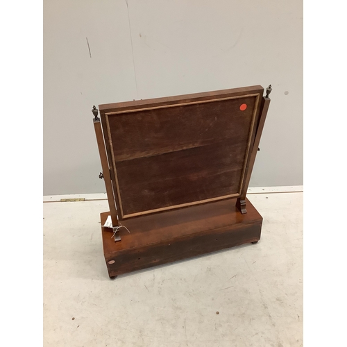 1030 - A George III mahogany toilet mirror with rectangular plate on breakfront three drawer box base, widt... 