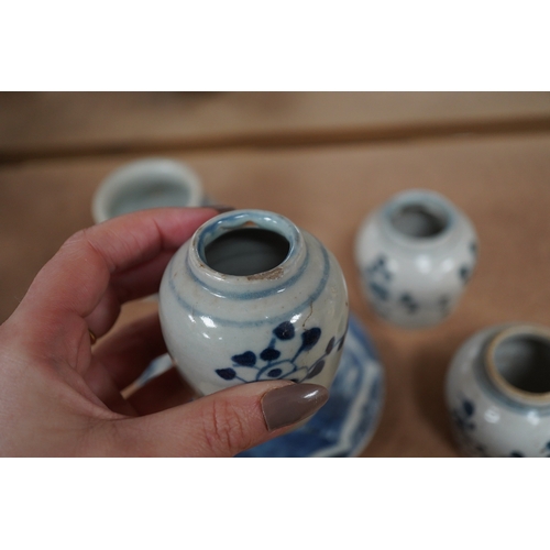 1405 - Three Chinese blue and white jars and a dish centre, late Ming dynasty, largest 13cm in diameter. Co... 