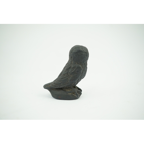 1422 - Attributed to Wedgwood, a black basalt intaglio fob seal, c.1809, modelled as an owl, inscribed For... 