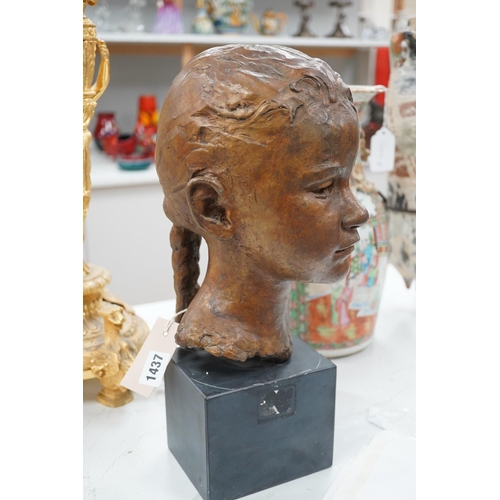 1437 - Bernard Sindall (1924-1998), a bronze head of 'Vanina', on slate plinth base, with accompanying lett... 