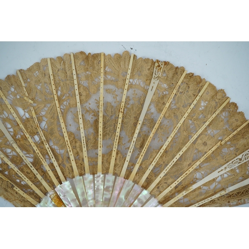 1539 - Three novelty fans with a mixed Brussels lace fan and black lace fan, a small language of love in fl... 