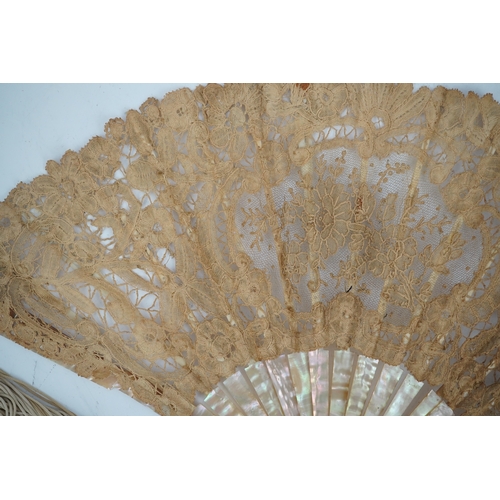 1539 - Three novelty fans with a mixed Brussels lace fan and black lace fan, a small language of love in fl... 