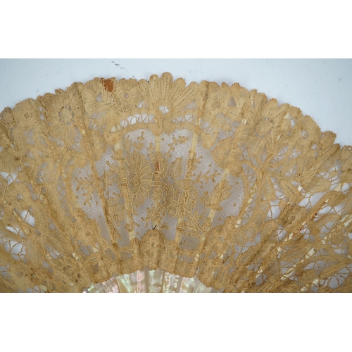 1539 - Three novelty fans with a mixed Brussels lace fan and black lace fan, a small language of love in fl... 