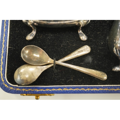 1881 - A cased 1960's three piece silver condiment set by William Suckling Ltd and and a cased pair of  Geo... 