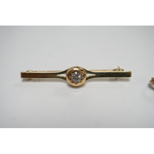 1915 - An early 20th century 15ct and solitaire diamond set bar brooch, 44mm, gross 3.5 grams and a similar... 