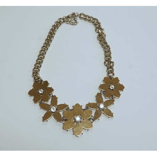 1920 - A large quantity of assorted mainly costume jewellery including simulate amber necklace, simulated j... 