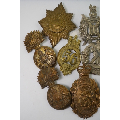 284 - Fourteen Glengarry badges, cap badges, etc. including; 96th Regiment of Foot, Royal Scots Fusiliers,... 