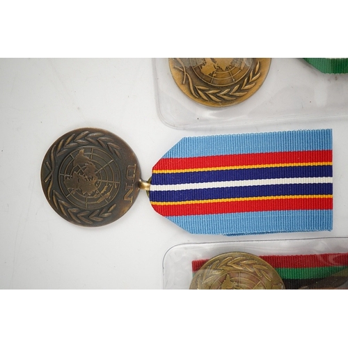 290 - Thirteen United Nations (UN) and NATO medals, eleven UN examples with  in the service of peace to ... 