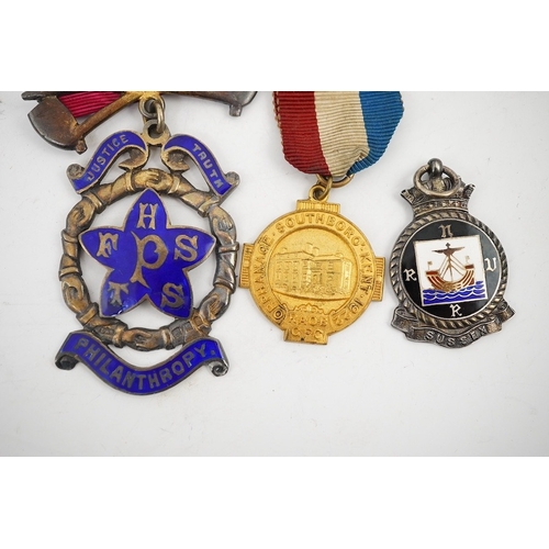 296 - A First World War George V Bravery in the field medal awarded to CPL. R.E. Cox 11th Royal Sussex, a ... 