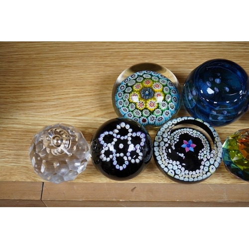 435 - A group of paperweights to include Waterford, Caithness and Edinburgh, largest 8cm in diameter. Cond... 