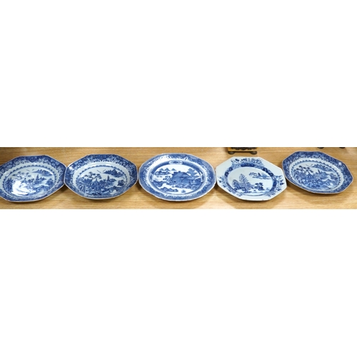 505 - Five 18th century Chinese Export blue and white plates, largest 24cm diameter. Condition - all have ... 