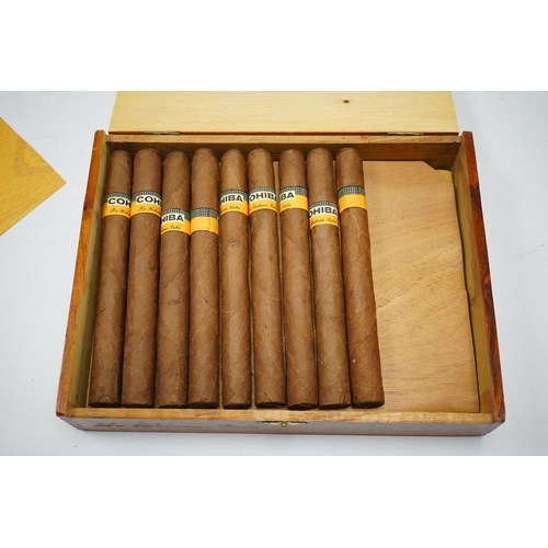 593 - Cased cigars: Cohiba Esplendidos (21). Condition - unknown storage