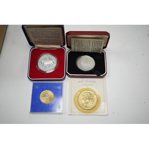 598 - Fifteen Royal Mint silver Jersey coins and fifteen coin sets. Condition - fair