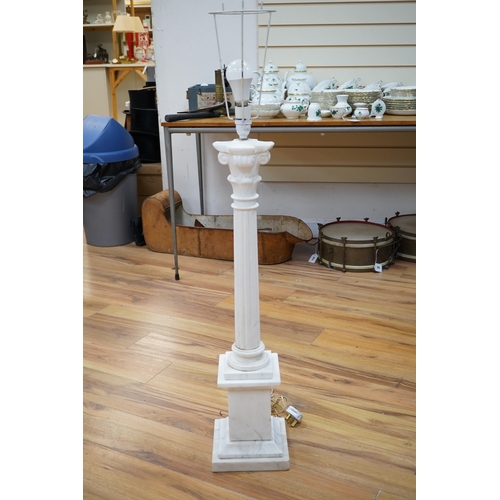 624 - A large white marble Corinthian column table lamp, 80cm high. Condition - small section broken and t... 