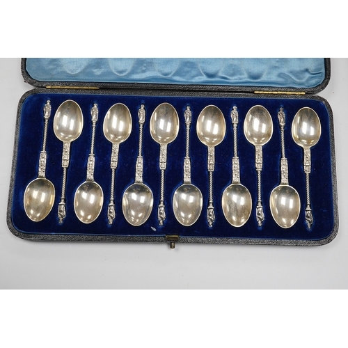 825 - A cased set of twelve late Victorian silver coffee spoons, by Goldsmiths & Silversmiths Co Ltd, Lond... 