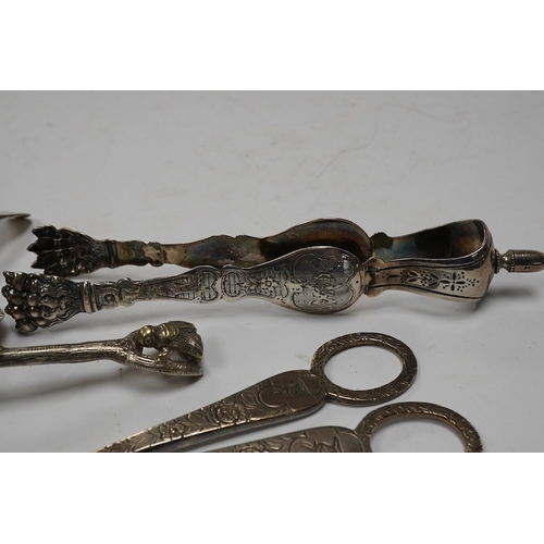 826 - Assorted small silver and other white metal items including fruit knives, a pair of Georgian sugar n... 