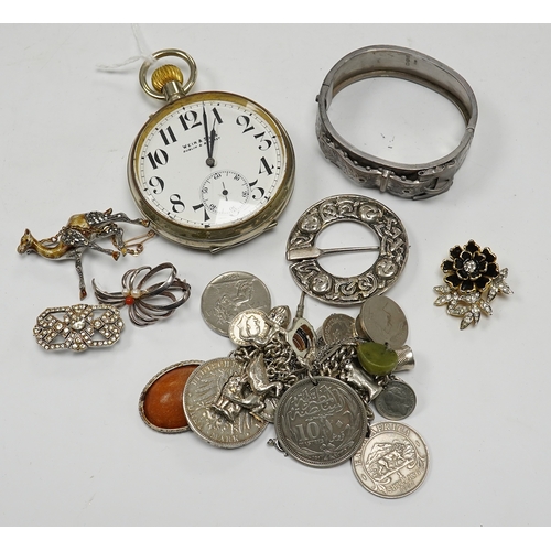 924 - Assorted jewellery etc. including a silver bangle, a white metal Celtic style brooch and a Weir & So... 