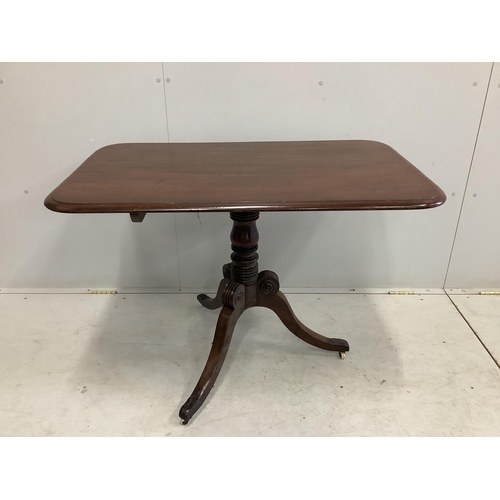 1014 - A William IV rectangular mahogany tilt top tea table, width 102cm, depth 64cm, height 72cm. Conditio... 