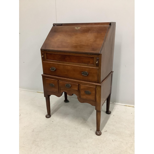 1048 - A small early 20th century George III style mahogany bureau, width 63cm, depth 42cm, height 102cm. C... 