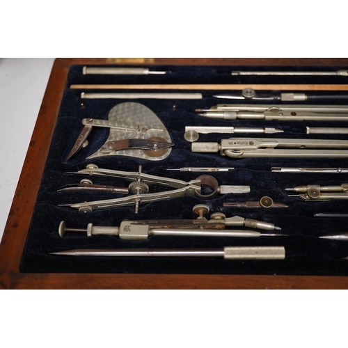 1259 - A cased Präcision scientific drawing set by E.O. Richter & Co. Germany, 32.5.cm wide. Condition - ... 