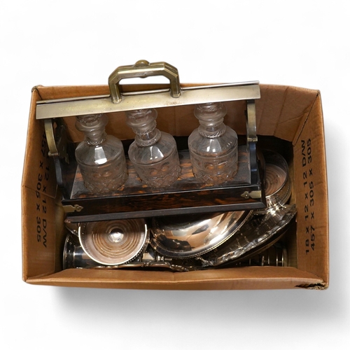 1367 - A quantity of assorted plated ware including entrée dishes, toast racks, salvers, pair of coasters a... 