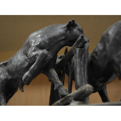 1403 - After Pierre-Jules Mêne (1810-1879), patinated metal group of bulls, 31cm high x 50cm wide. Conditio... 