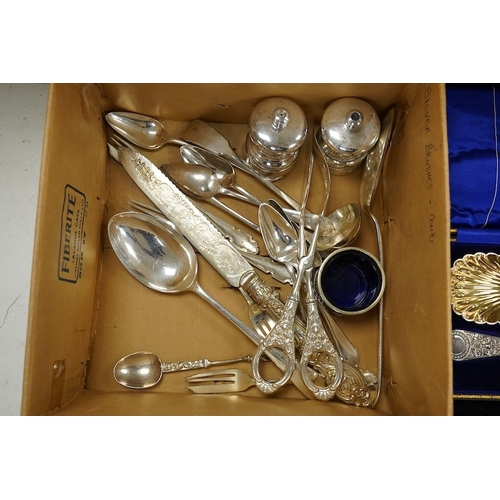 1413 - A cased set of six silver grapefruits spoons with a silver handled carving knife and a quantity of a... 