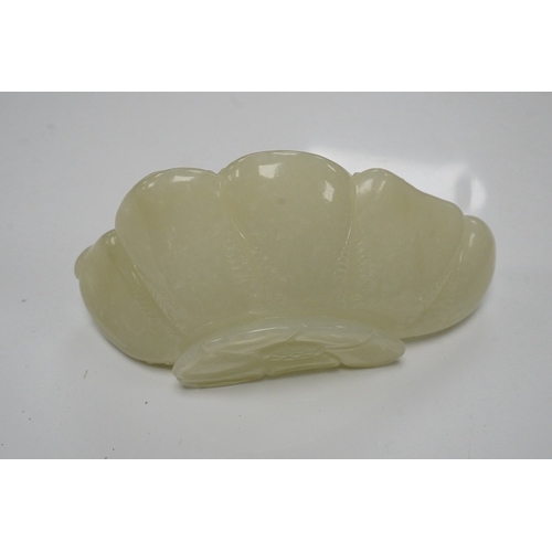 1435 - A Chinese jade lotus shaped brush washer, 13cm wide. Condition - good