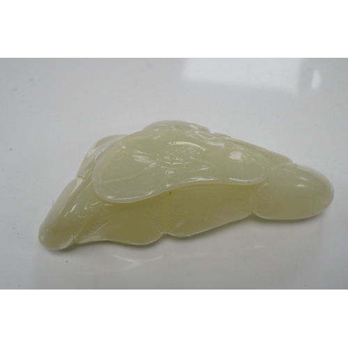 1435 - A Chinese jade lotus shaped brush washer, 13cm wide. Condition - good