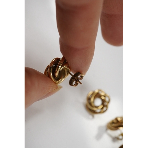 1901 - Two pairs of 9ct gold stud earrings, each of knot design, each pair 1.5cm diameter, post fittings, B... 