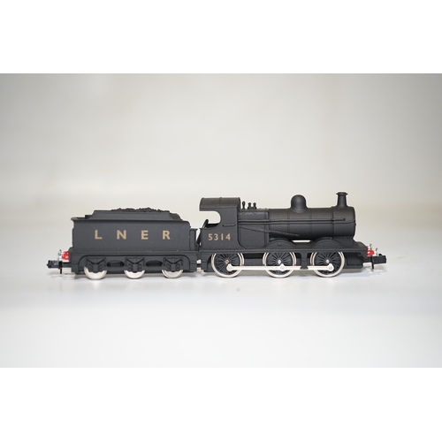 267 - Three boxed Union Mills Models N gauge railway LNER locomotives; a Class J39, 4857, a Class J11, 531... 