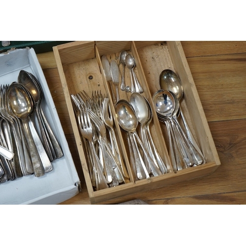 520 - French silver plated flatware, a set of horn-handled cutlery, a silver plated tea tray and plated kn... 