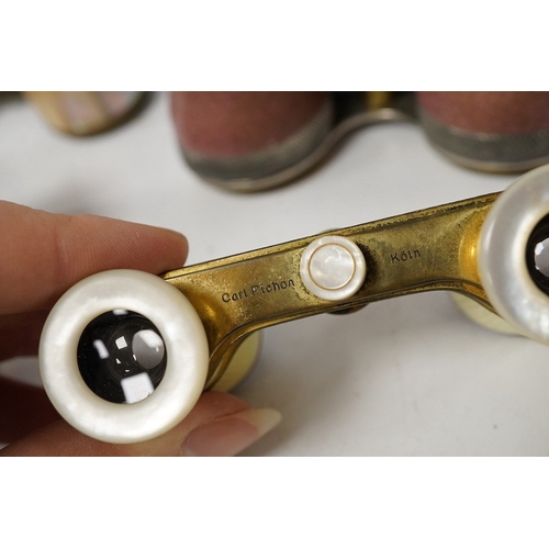 532 - Six late 19th / early 20th century opera glasses including mother-of-pearl examples. Condition - fai... 