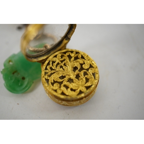 922 - An unmarked yellow metal vinaigrette, 18mm, together with a yellow metal overlaid combination propel... 