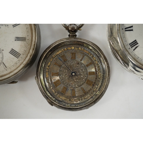 933 - A George V Waltham silver open faced key wind pocket watch (a.f.), a 935 white metal open faced pock... 