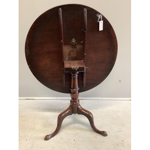 1026 - A George III circular mahogany tilt top tripod tea table, diameter 79cm, height 70cm. Condition - fa... 