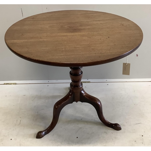 1026 - A George III circular mahogany tilt top tripod tea table, diameter 79cm, height 70cm. Condition - fa... 