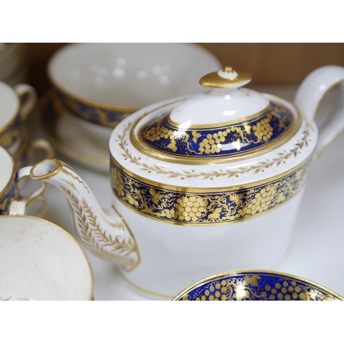 1304 - An early 19th century English porcelain gilt decorated tea and coffee service, tea pot 16cm high. Co... 