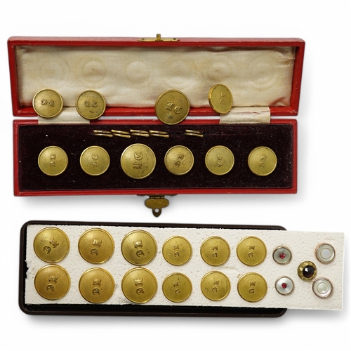 464 - A set of 22 late 19th century gilt brass 'M.C.' (Merton College, Oxford) buttons. Condition - good i... 