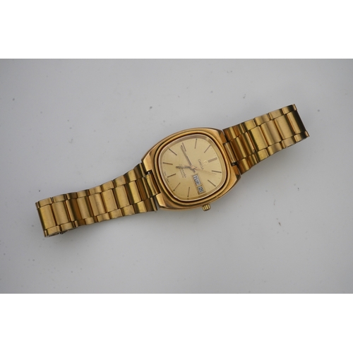 124 - A gentleman's early 1980's steel and gold plated Omega Seamaster Automatic wrist watch, on a stainle... 