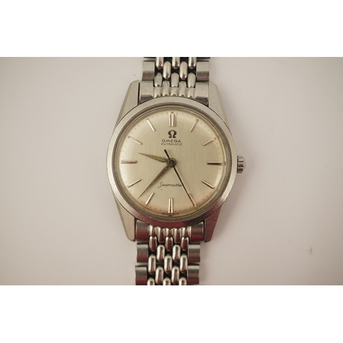 135 - A gentleman's 1960's? stainless steel Omega Seamaster automatic wrist watch, on a stainless steel Om... 