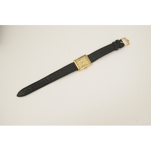 136 - A gentleman's 18ct gold Rolex Cellini manual wind wrist watch, with rectangular Roman dial, case dia... 