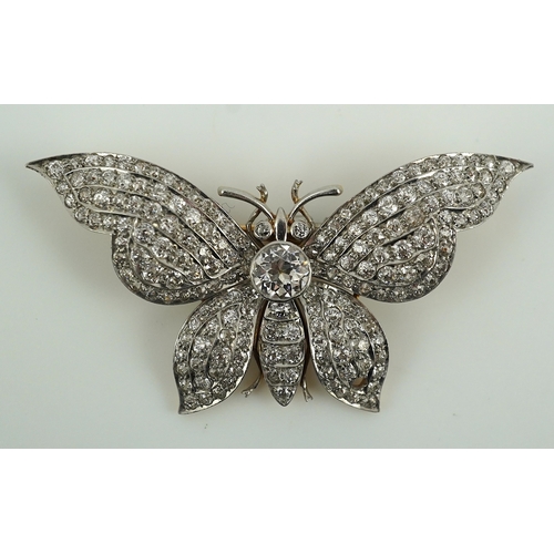 429 - A diamond brooch, designed as a butterfly, set with circular-cut diamonds, totalling approximately 4... 